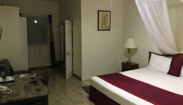 executive-airport-hotel 8.jpg